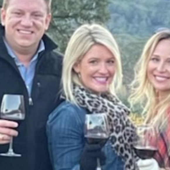 Meet your Posher, Ashley - Picture 1 of 1